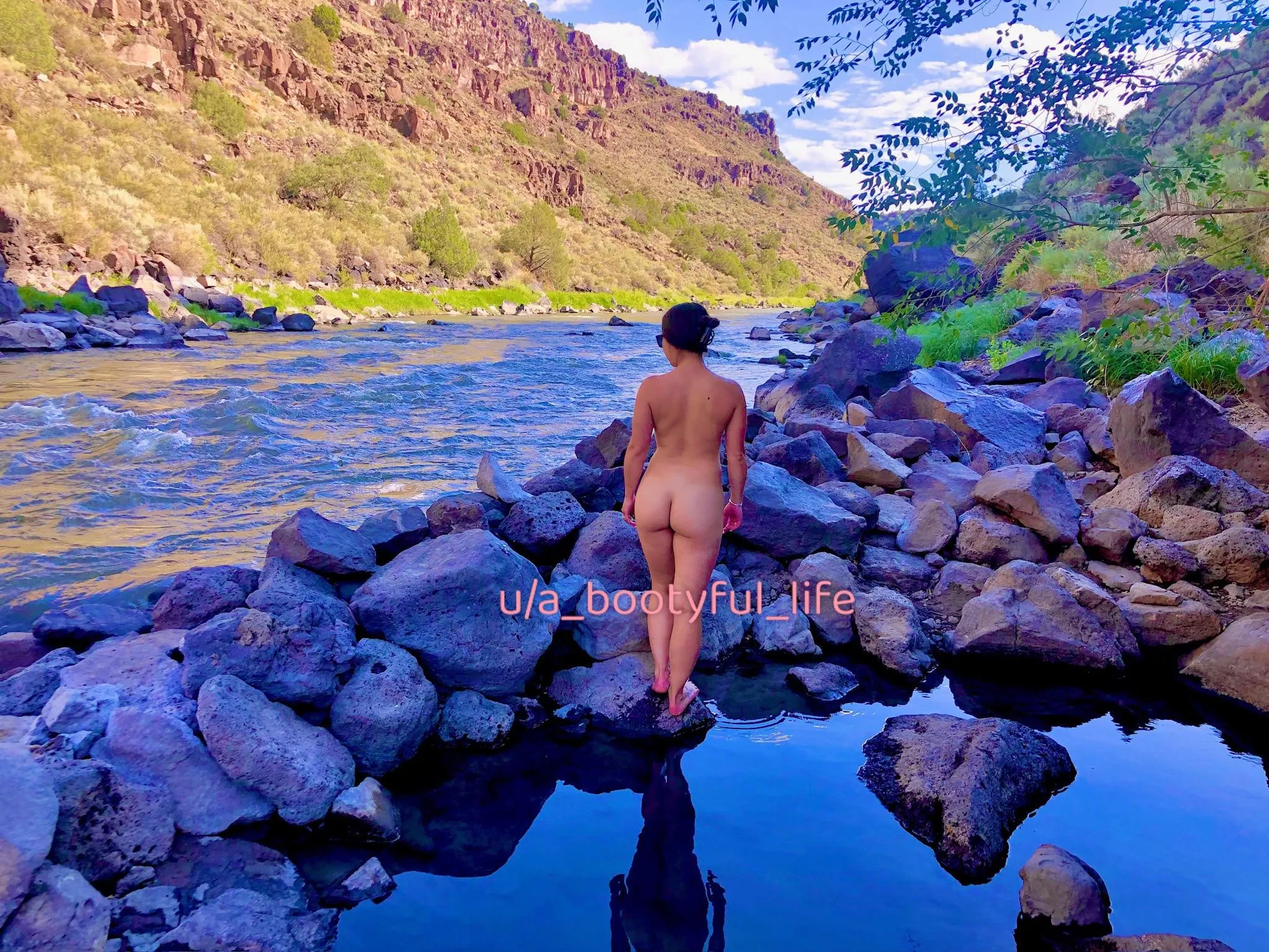 Meet me at the hot spring?