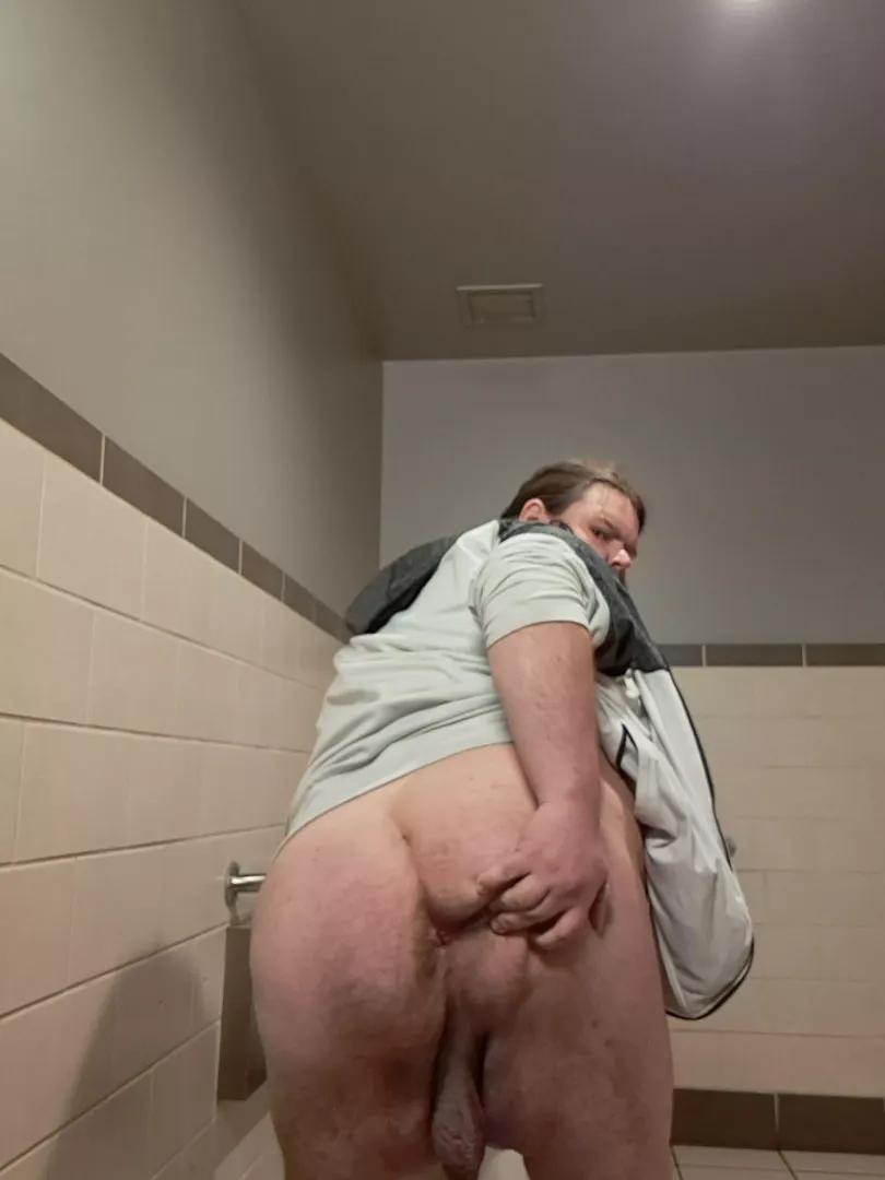 Meet me for coffee and fuck me in the bathroom...