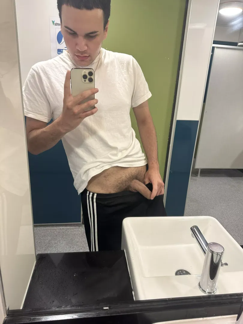 Meet me in the bathroom after class?