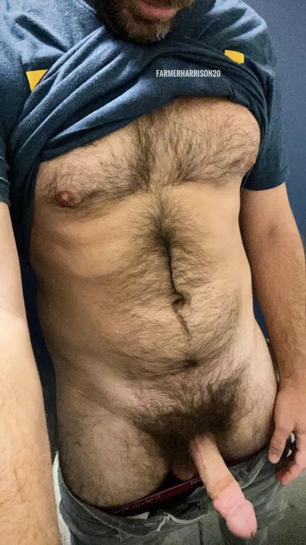 Meet me in the bathroom stall bro.. I’ll be ready [33]