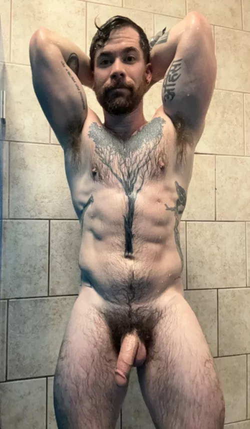Meet me in the shower 😜