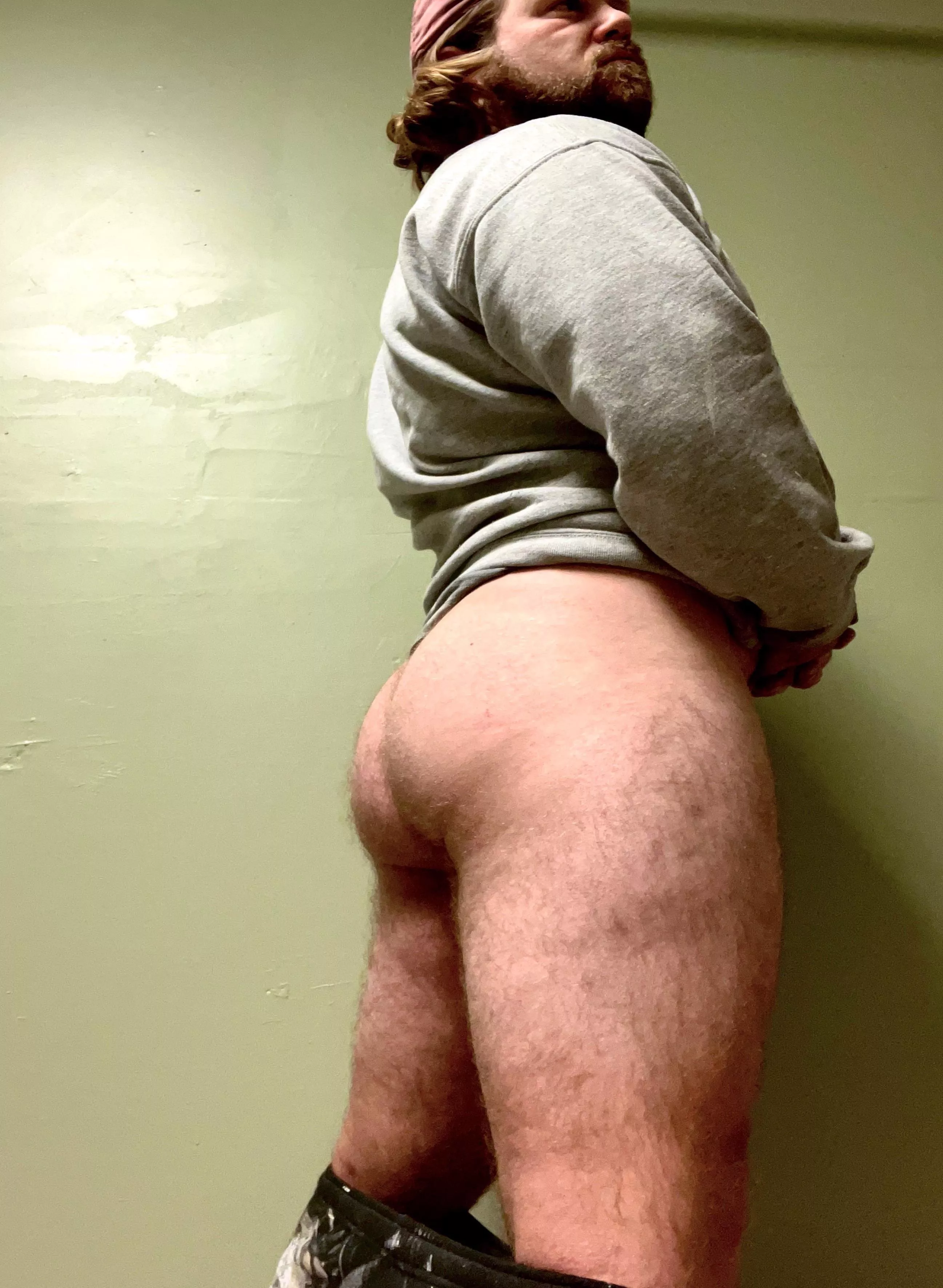 Meet your tutor for your rimjob training lessons [35]