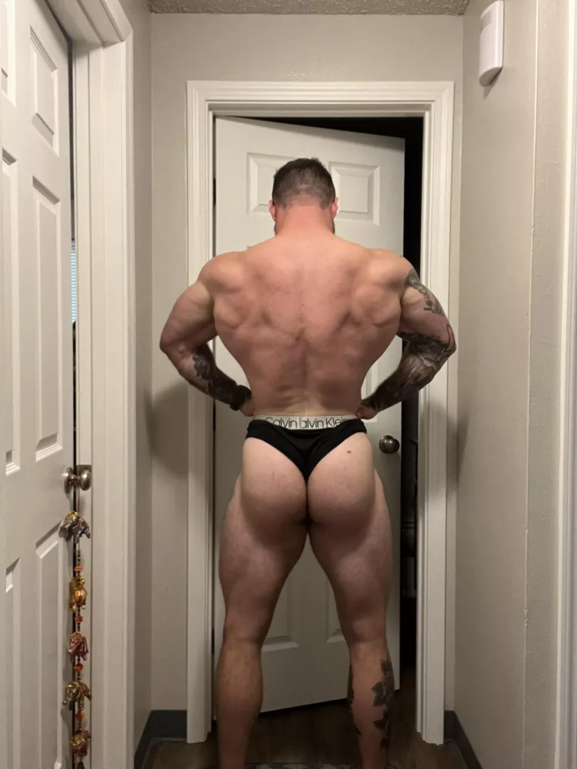 Men with glute maturity…😏