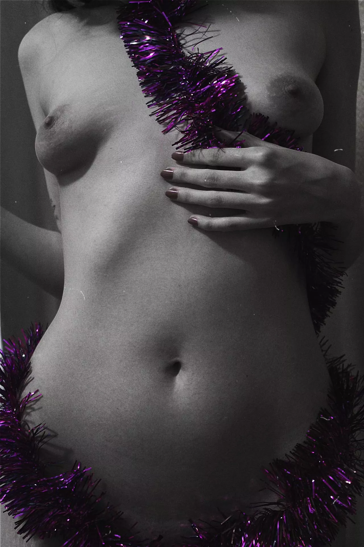 Merry Christmas, babes! Let's get festive on my free page 😈