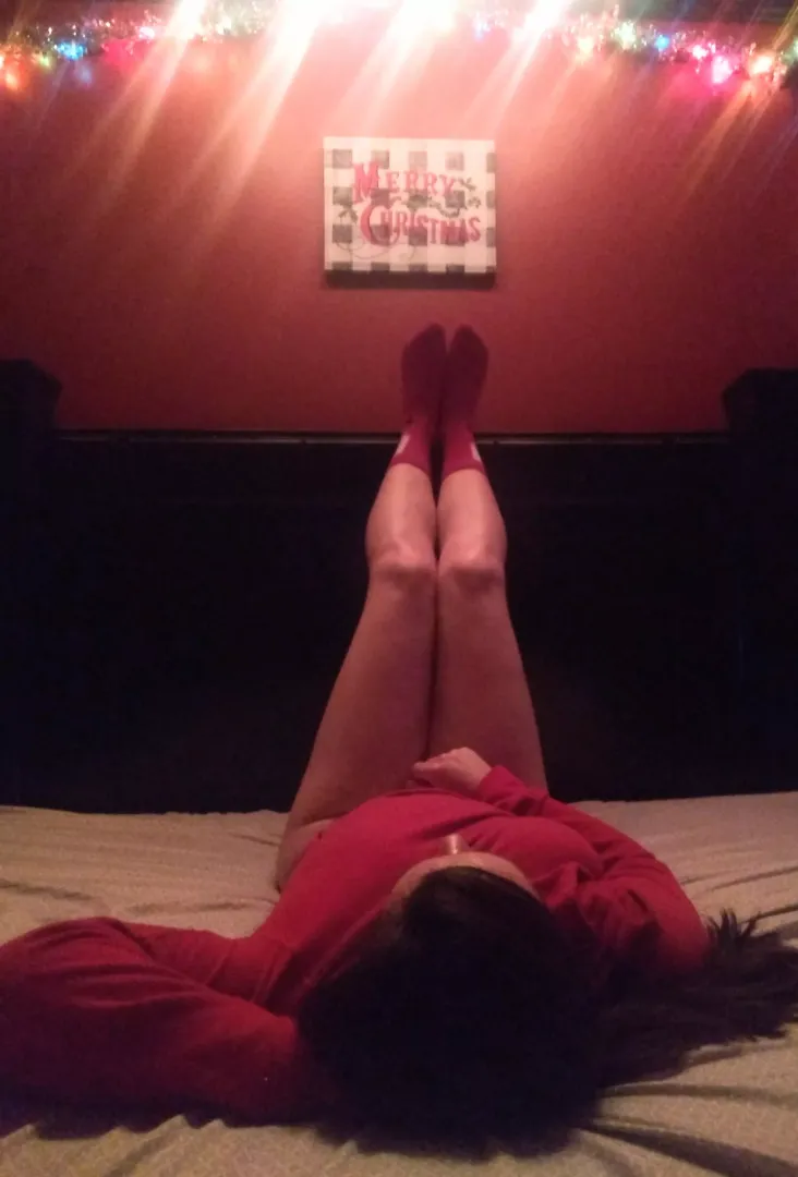 Merry Xmas leg lovers