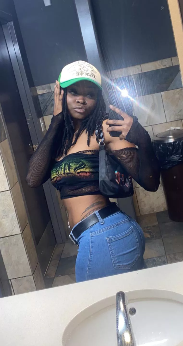 Message me 🤑