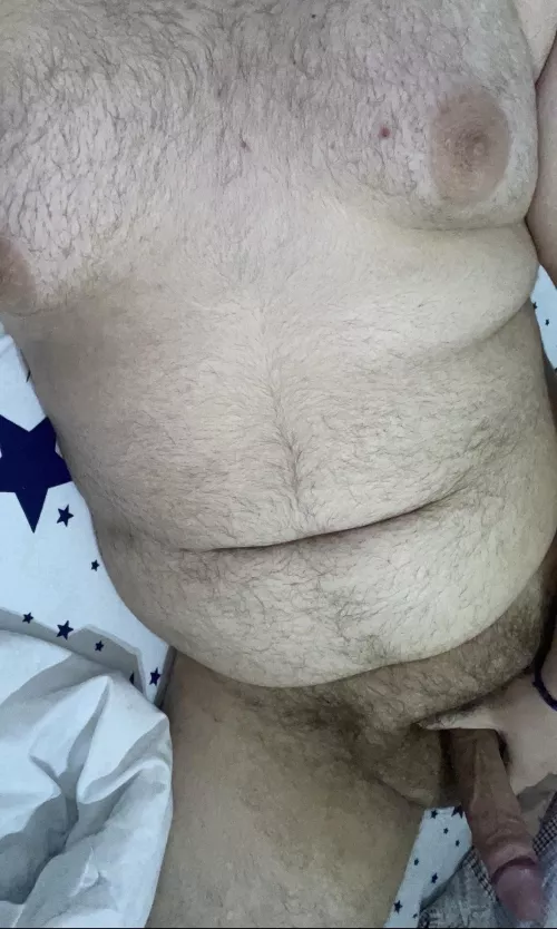 message me if u like big bear cock 😈