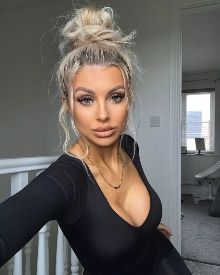 messy bun