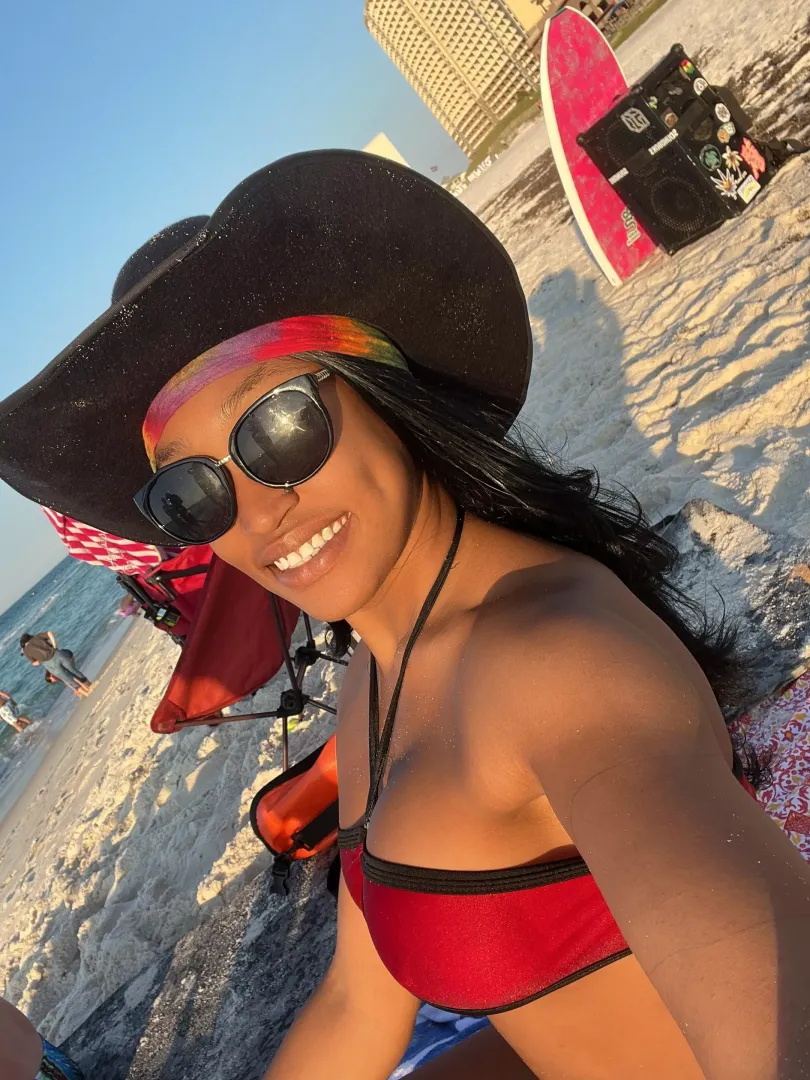 Mexican x Black a la playa!
