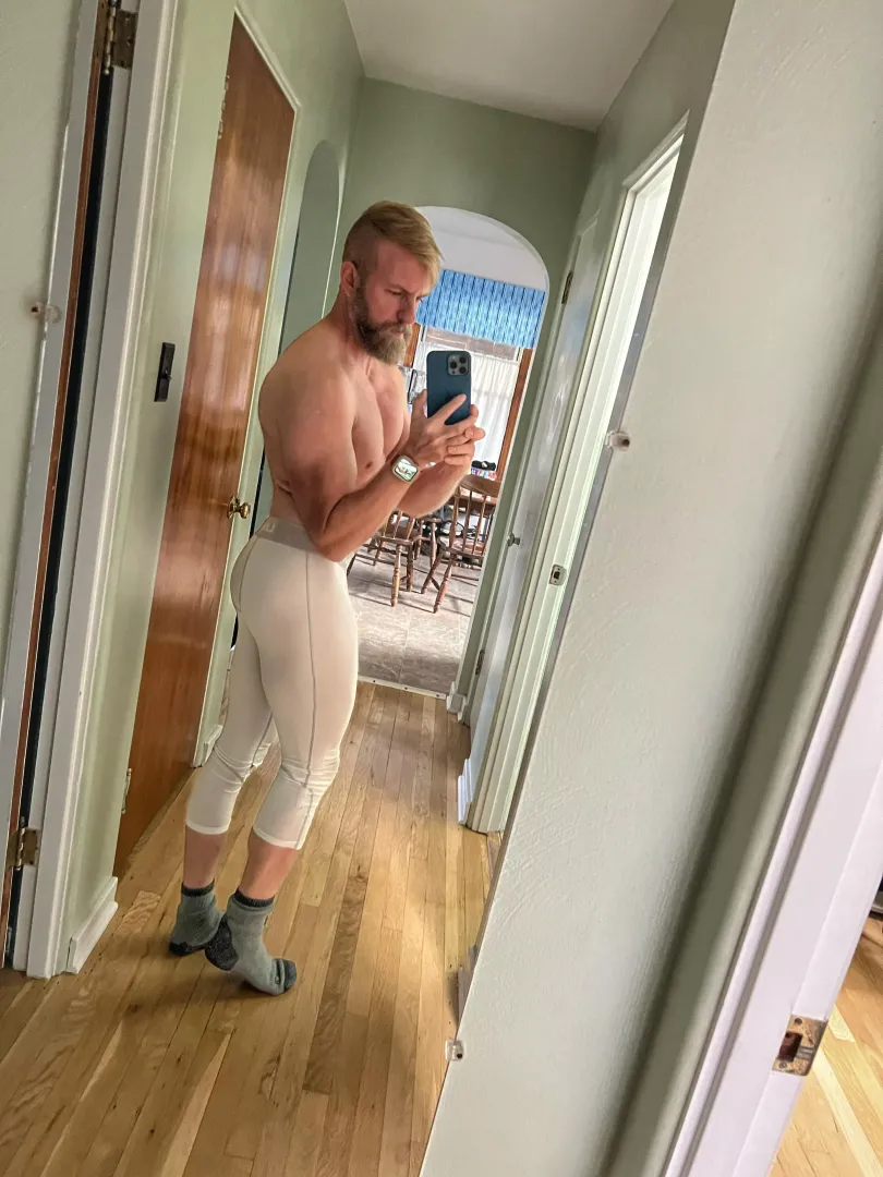 [M]I wear this to the gym some days