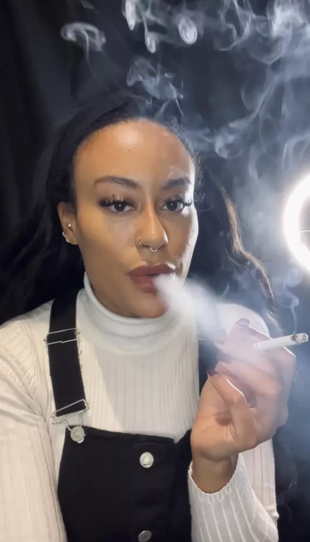 Mid exhale 😮‍💨 I have so much smoke for you!