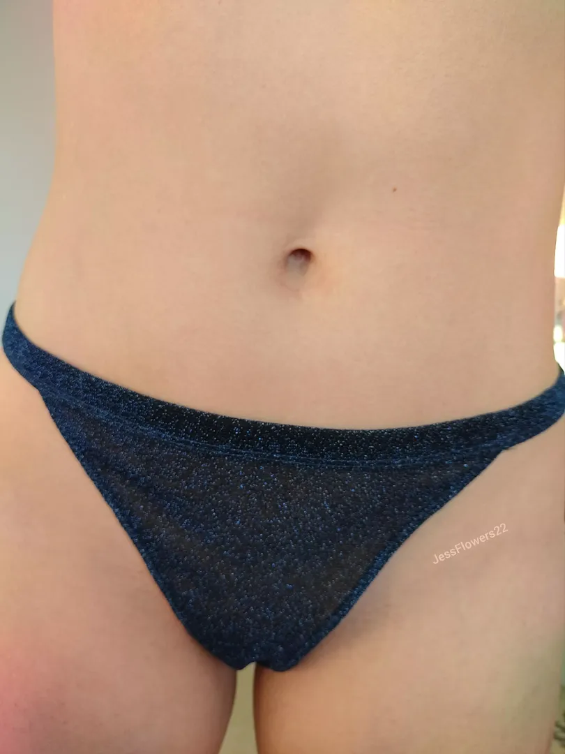 Midriff exposed for you!