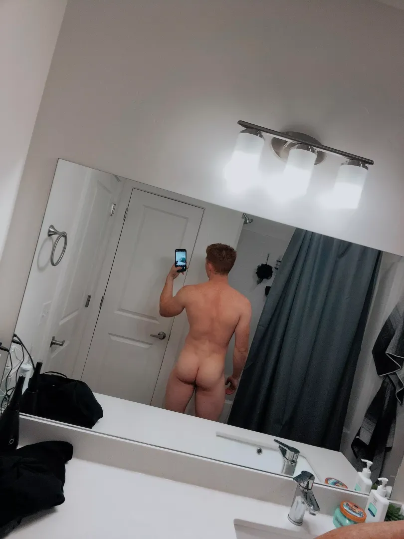 Might need some help washing my back😏💦