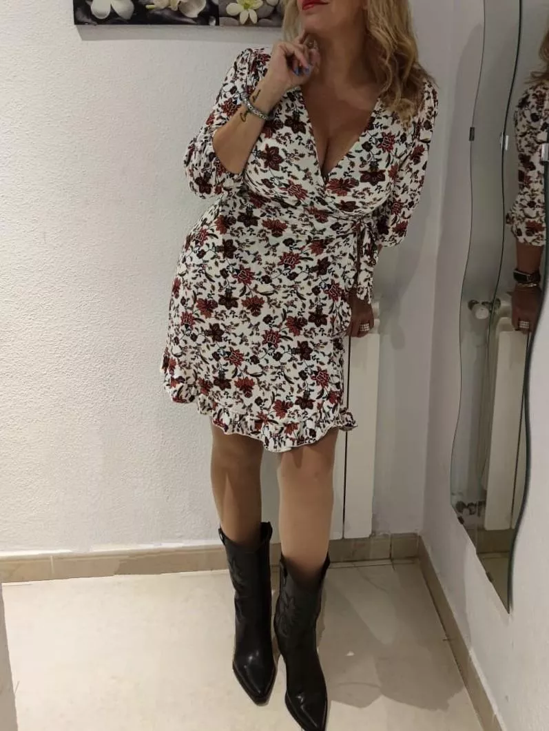 Milf 49yo (f)
