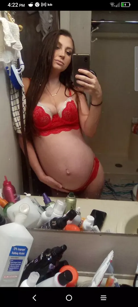 milf check my bio 💦