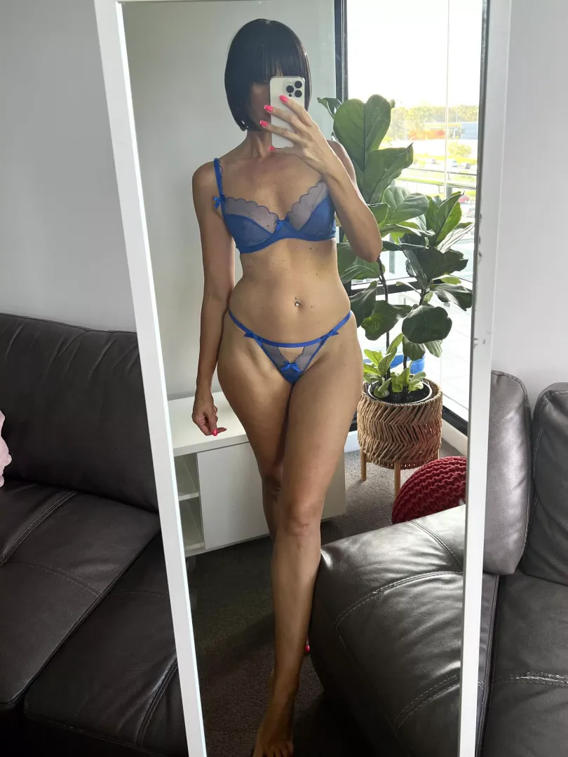 Milfs wear the sexiest underwear. 46yo [f]