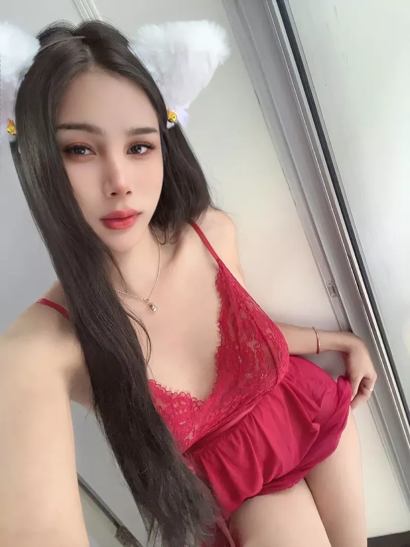 Mind if I take a dive into your ass on our first date?