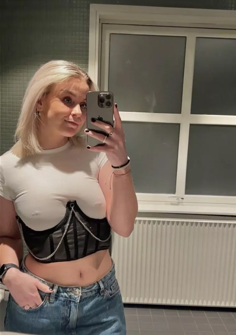 Mirror mirror