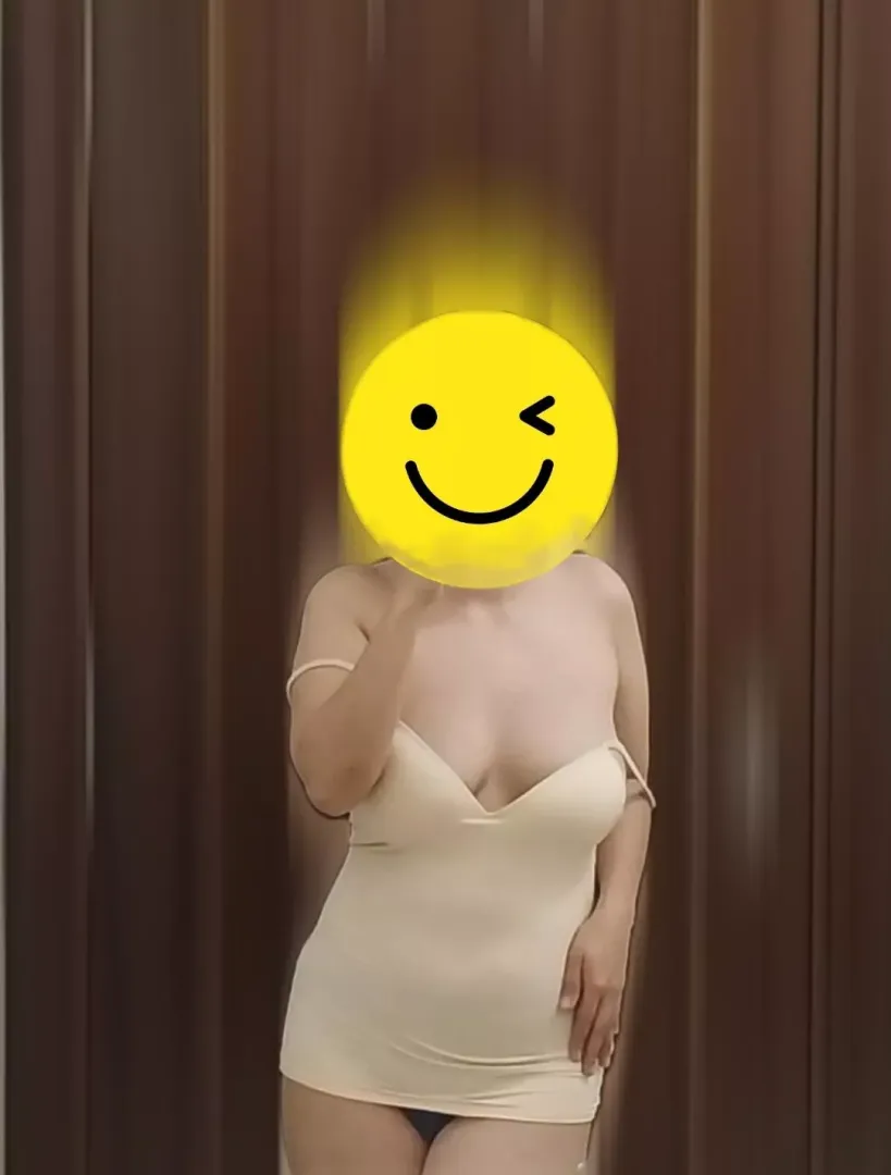Mirror sel(F)ie.