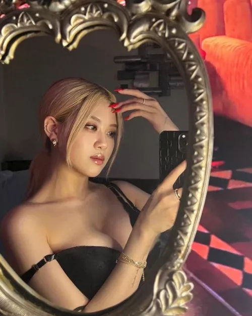 Mirror selfie
