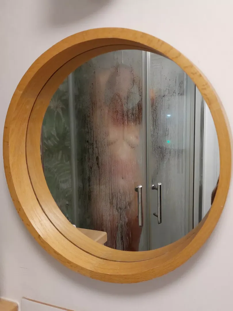 Mirror,Mirror