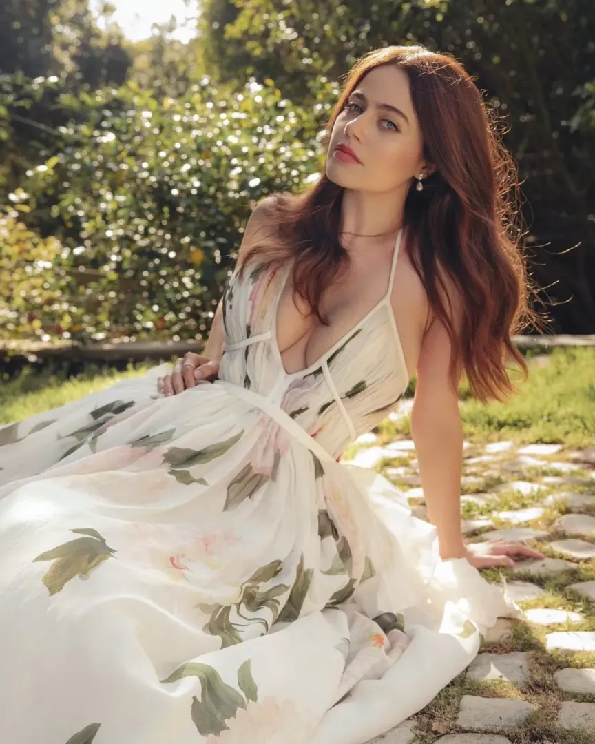 Molly Gordon