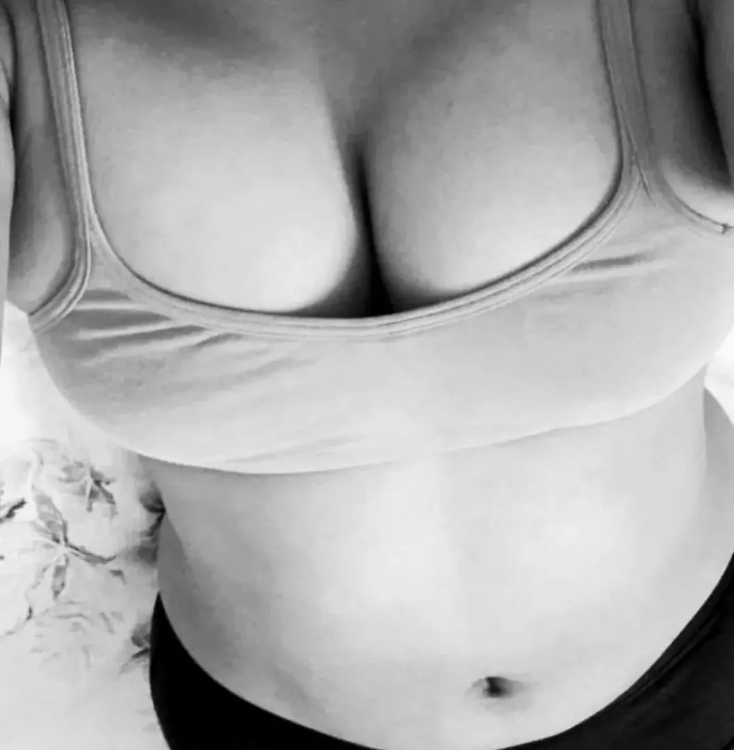 Mom body ready to breed