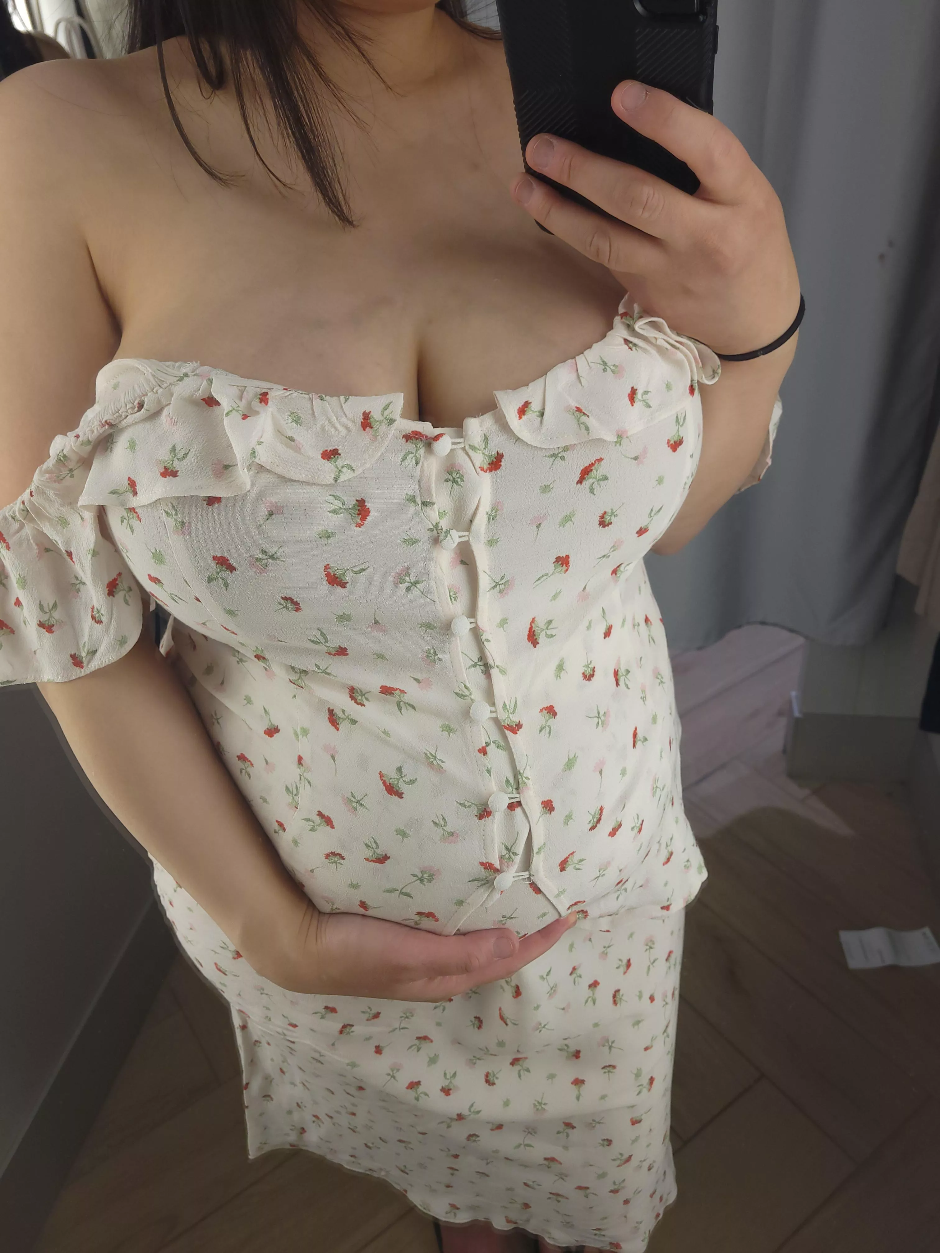 Mom dress 7.5 months!