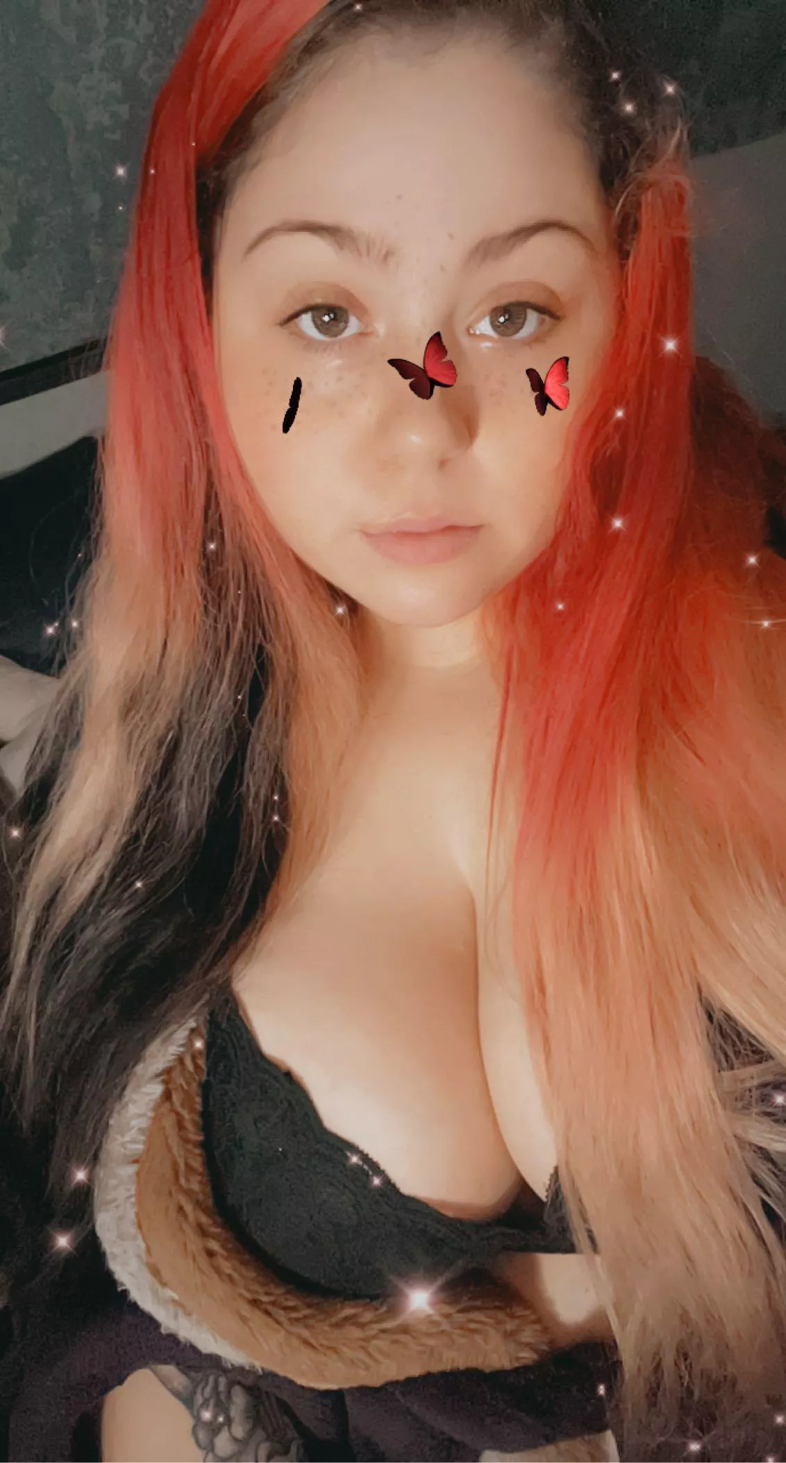 Mommy going to make you too cum all over my boobies.