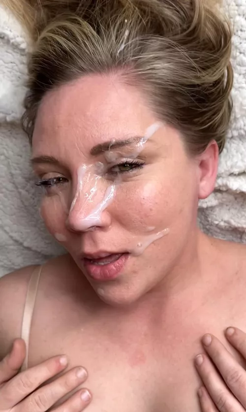 Mommy got a face full 💦