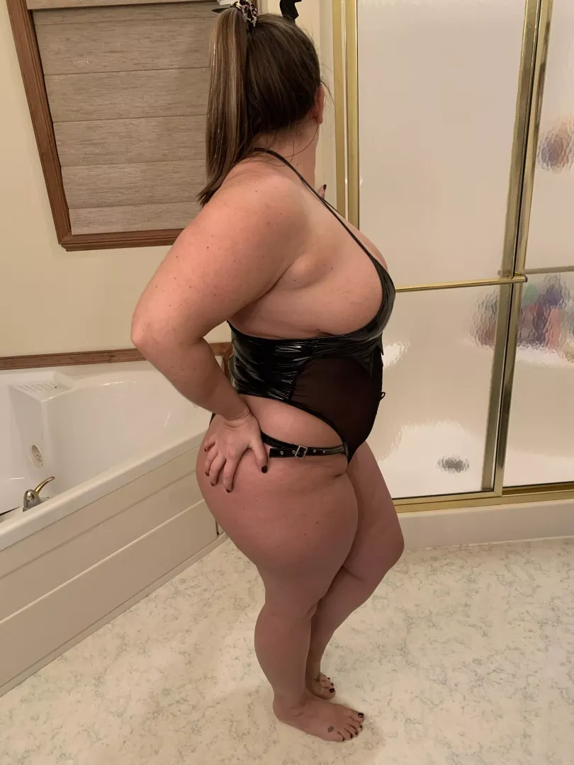 Mommy wants some dick today