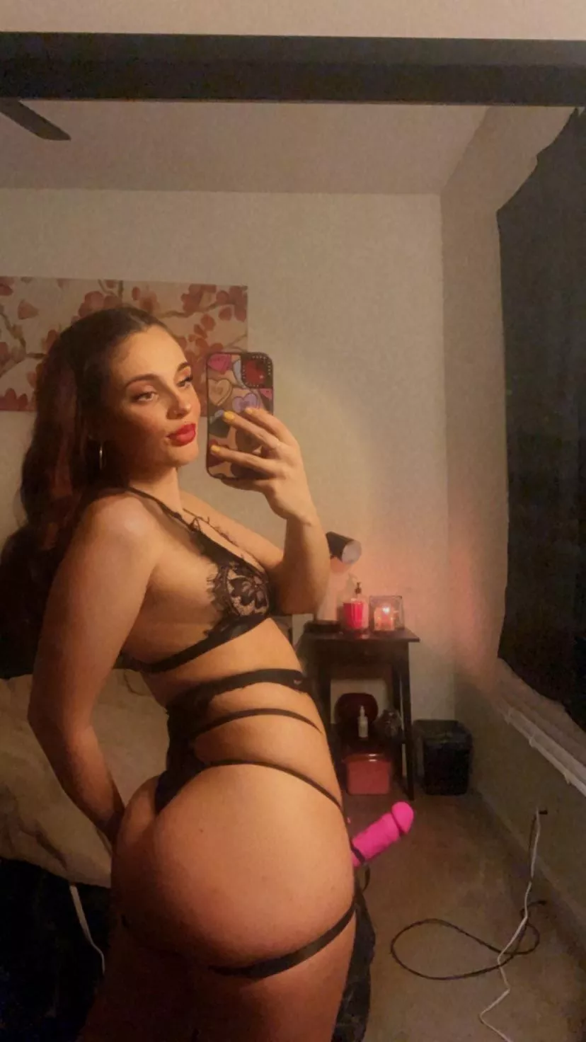 Mommy wants to spend her Sunday evening training a sissy slut’s gag reflex