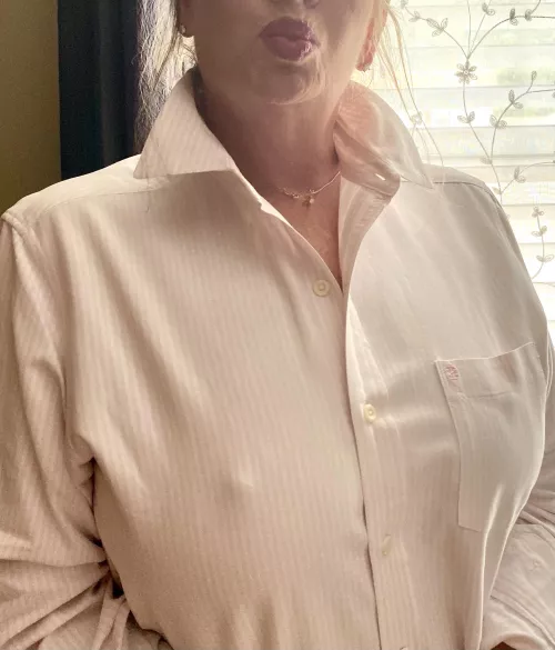 Mondays excite this mom (f)53