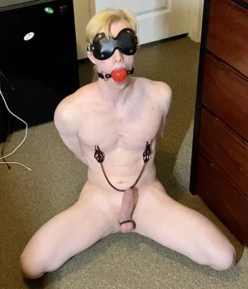 More of me on my knees