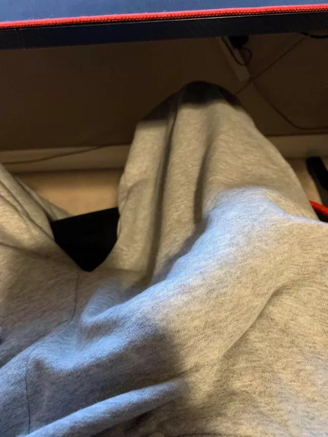 morning bulge 🤭