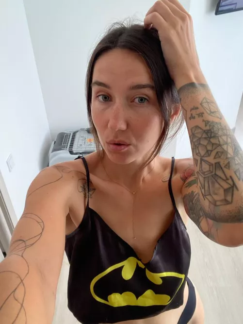 Morning greeting, good luck today ;) [F]