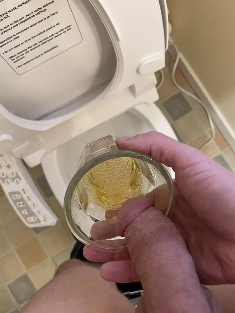 Morning piss in a glass