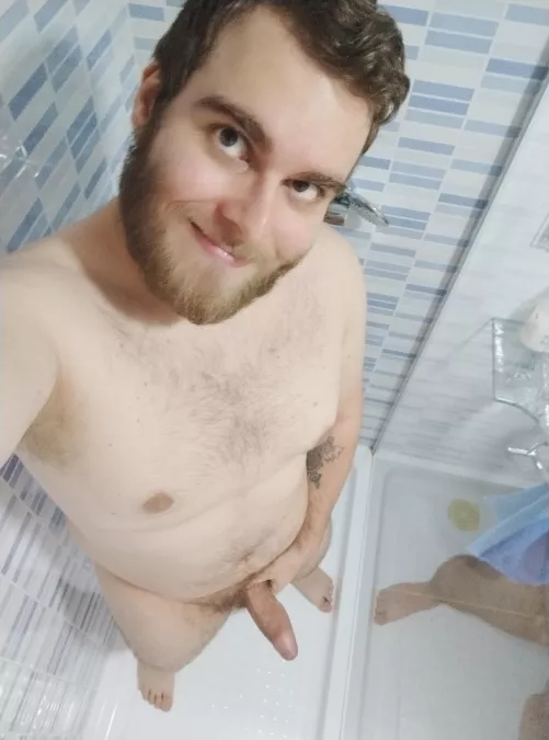 Morning shower 🧽