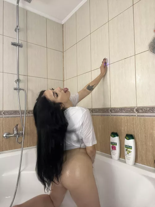 Most guys pass me because they don’t like the shape o f my butt