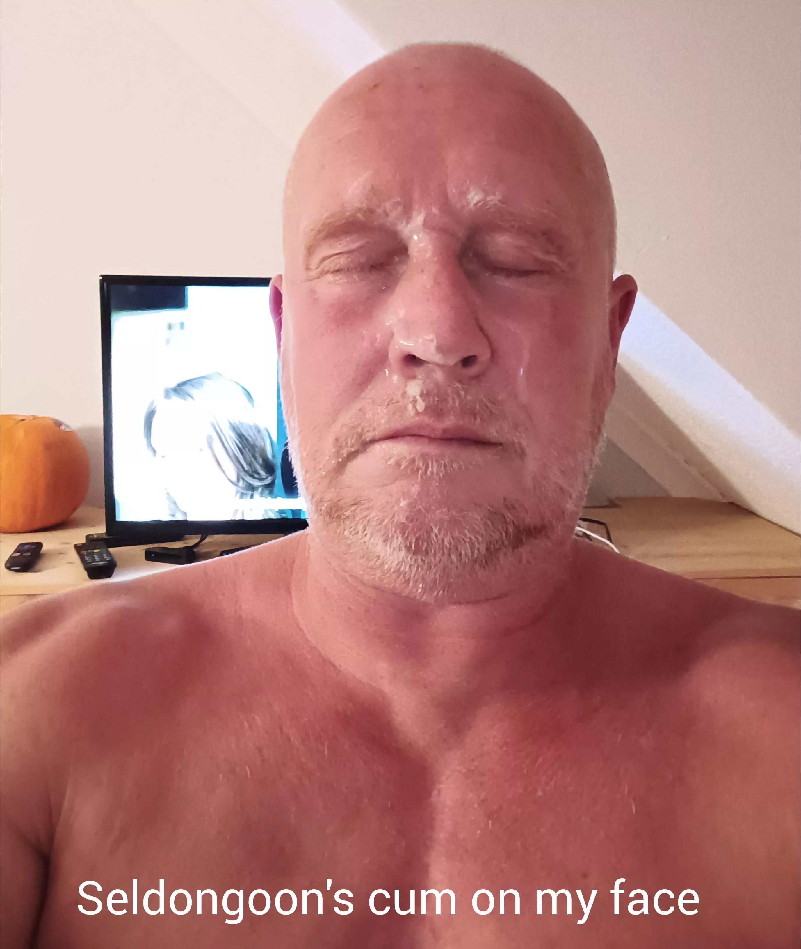 Mr seldongoon after he gave me a facial