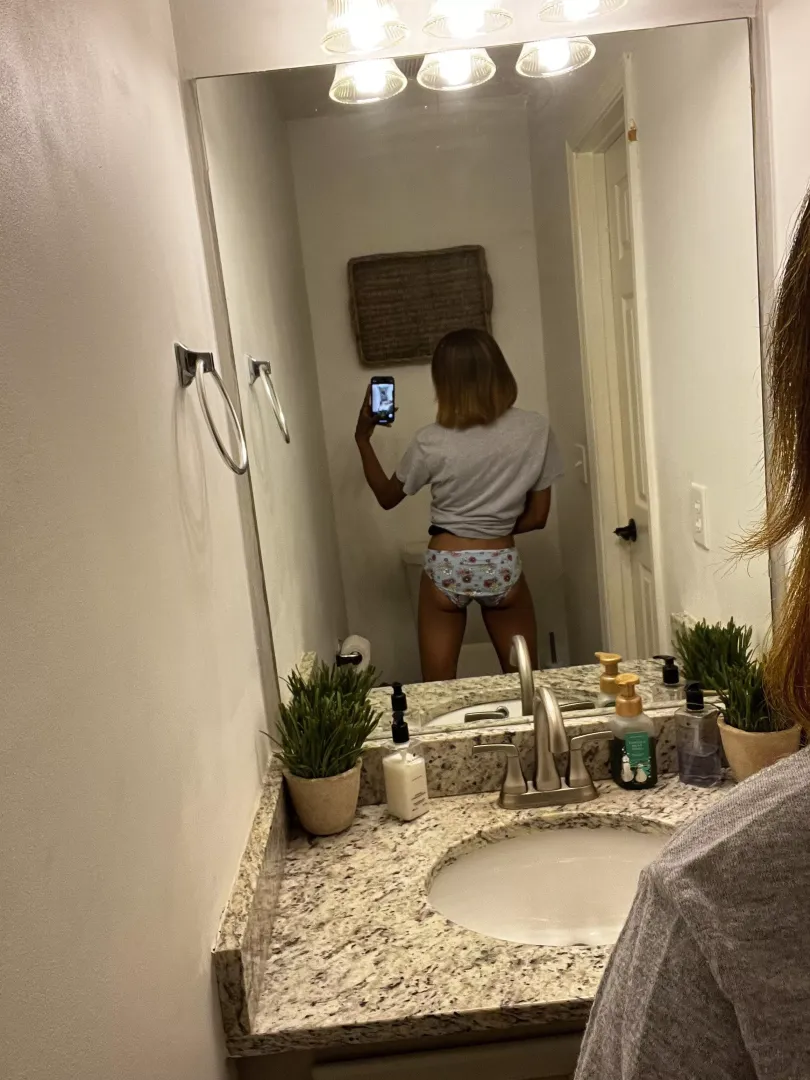 [Mrs] Saturday attire 😏