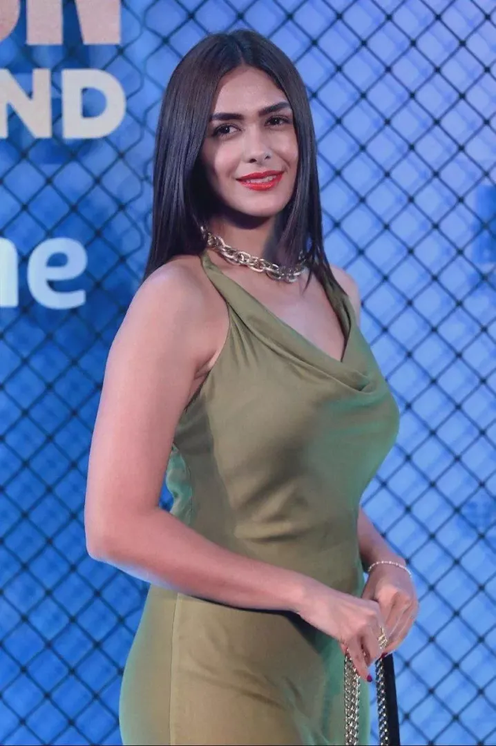Mrunal Thakur