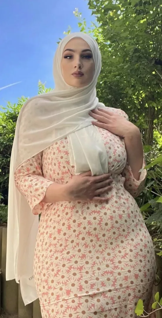 Muslim hottie