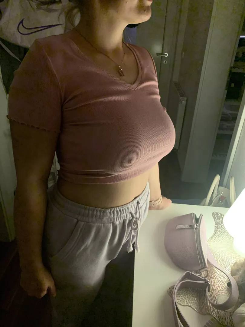 My 26y old gf natural tits 😉