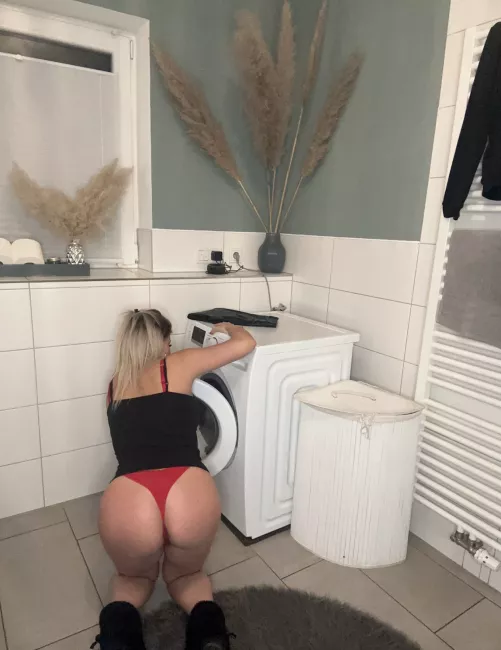 My ass just likes attention (@claraluisajones) [OnlyFans]