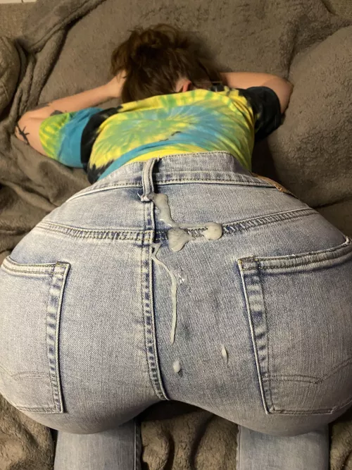 My bf loves me in AE jeans