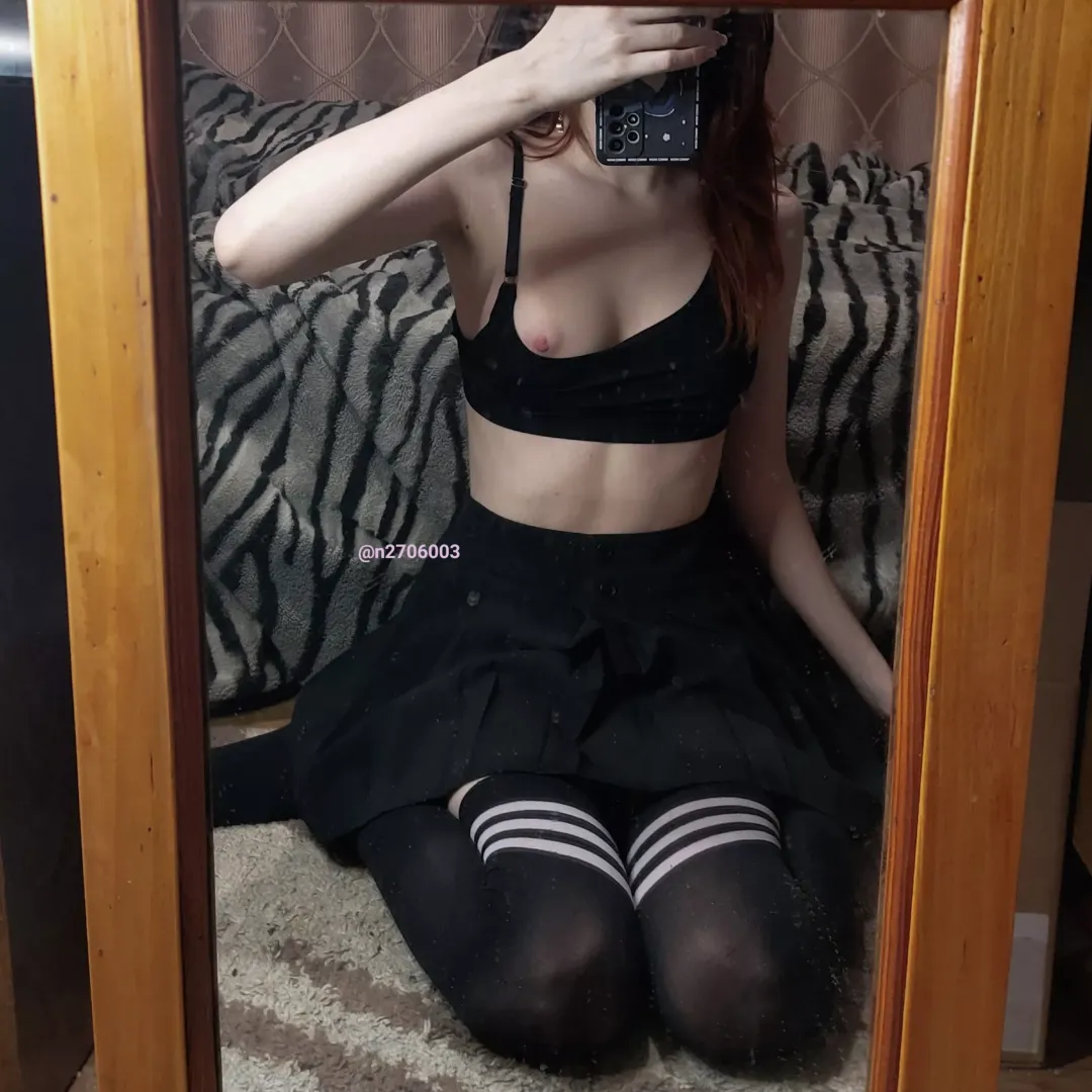 my boob say hello