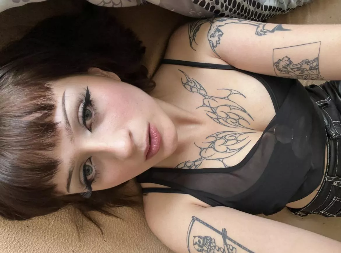 my boobs need your face 🤭