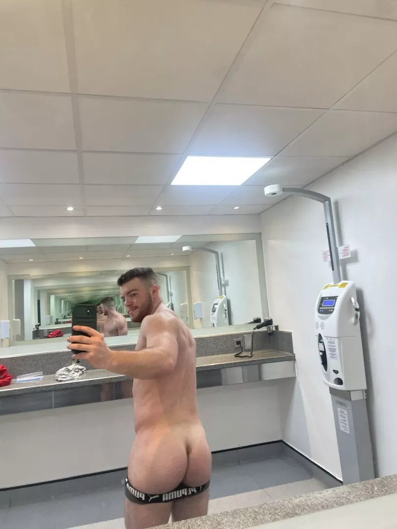 My booty was looking mighty fine in my gym locker room
