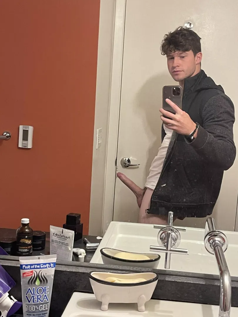 My dick said ↖️